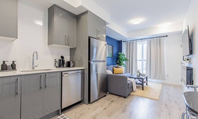 Niagara Falls House | Niagara Luxe Suite, 4min to Falls W/Fireplace, Ping Pong