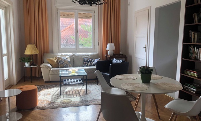 Sashegy Apartment | Nice 2 bedroom apartment on Buda, very close to the city center
