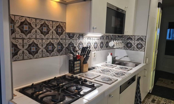 Landlust House | Nice 2 Double Bed in Sunny House in Amsterdam West