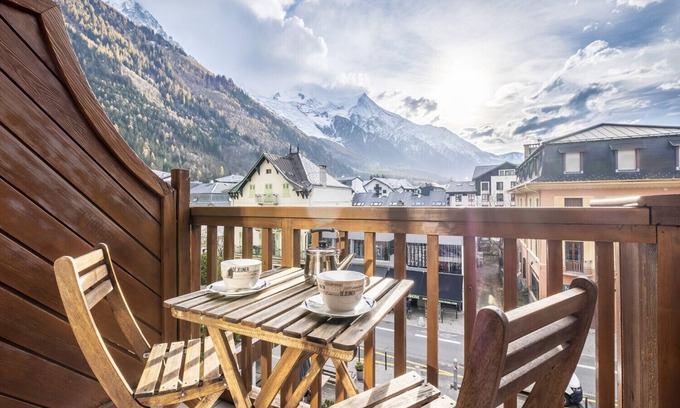 Chamonix City Centre Apartment | Nice 55 M² With Balconies And Mont Blanc View