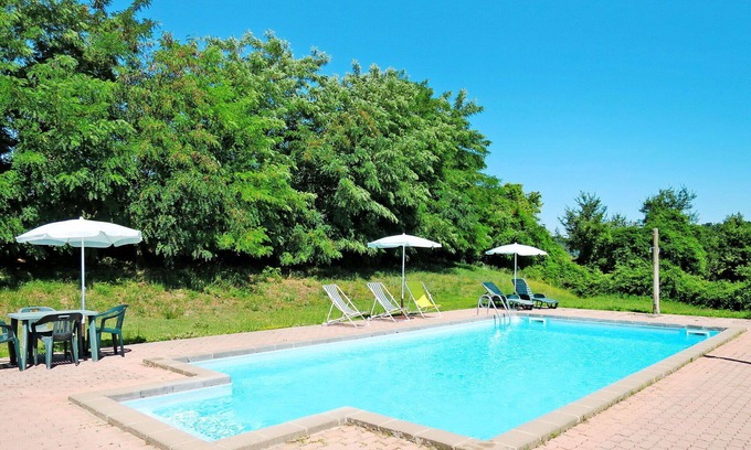 Bagnoregio Villa | Nice apartment in villa for 4 guests with WIFI, pool and patio