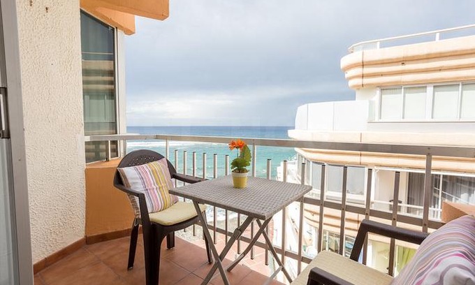 Las Palmas de Gran Canaria Apartment | Nice apartment in front the beach