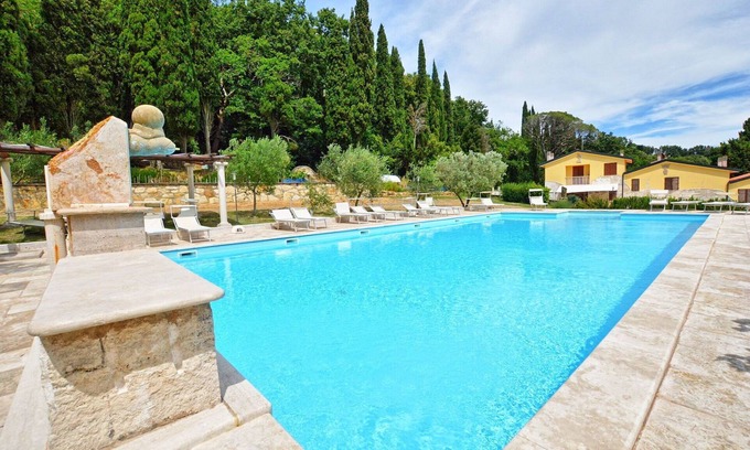 Monteverdi Marittimo Apartment | Nice apartment for 6 guests with pool and parking