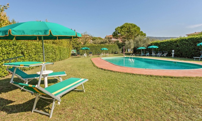Tuoro sul Trasimeno Apartment | Nice apartment in Tuoro sul Trasimeno with pool