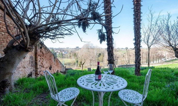 Costigliole d'Asti Apartment | Nice apartment for 2 guests with A/C, WIFI, TV and patio