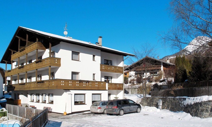 St. Valentin auf der Haide Apartment | Nice apartment for 6 guests with WIFI, TV, balcony, pets allowed and parking