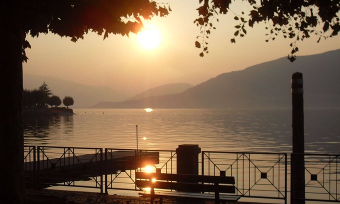 Porto Valtravaglia Apartment | Nice apartment for 4 guests with TV and pets allowed