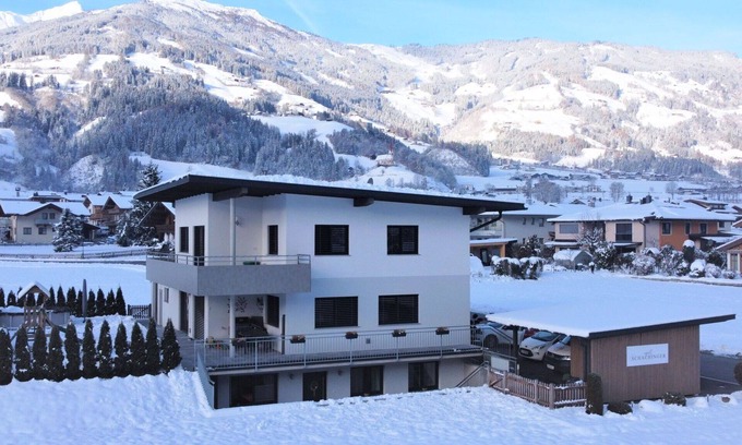Finsing Apartment | Nice apartment for 5 guests with WIFI, TV and terrace