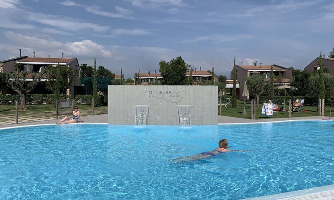 Crociale Apartment | Nice apartment for 4 people with pool, WIFI, A/C, TV, terrace and pets allowed
