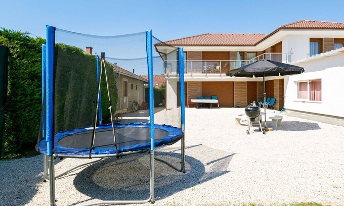 Balatonszarszo Apartment | Nice apartment for 5 guests with A/C, WIFI, TV and balcony