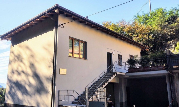 Olgiasca Apartment | Nice apartment for 2 guests with WIFI, TV, terrace and pets allowed