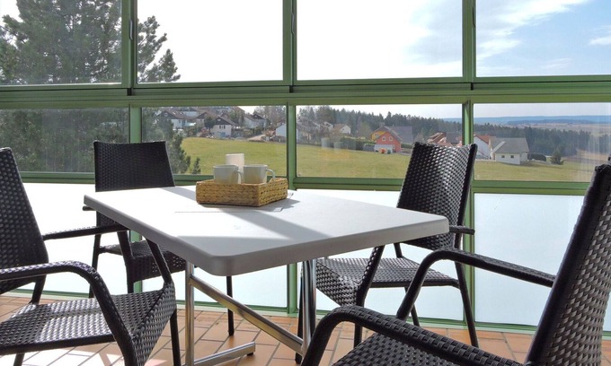 Loffingen Apartment | Nice apartment for 3 people with WIFI, pool, TV, balcony, pets allowed and parking