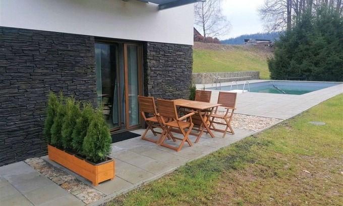 Rokytnice nad Jizerou Apartment | Nice apartment for 3 guests with pool, WIFI, TV and terrace