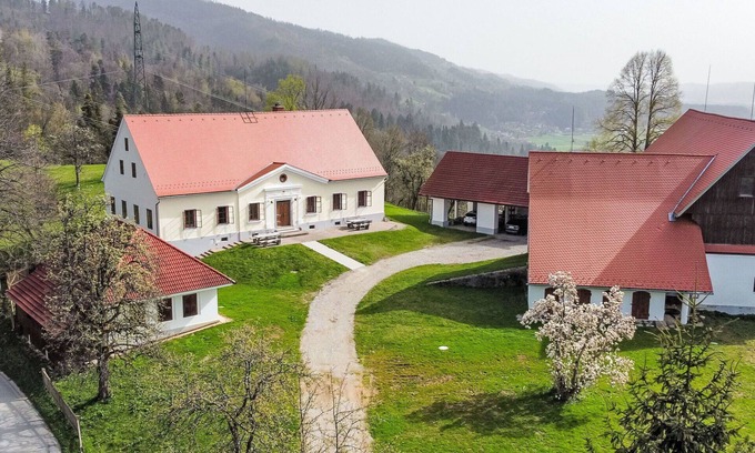 Pohorje Apartment | Nice apartment for 3 people with pool, WIFI and TV