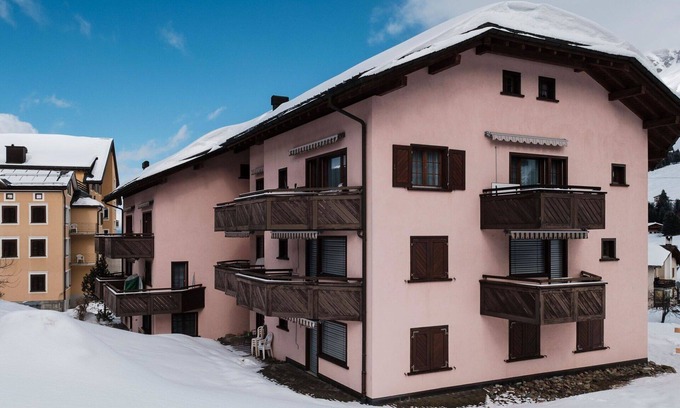 Parpan Apartment | Nice apartment for 4 guests with WIFI, TV and balcony