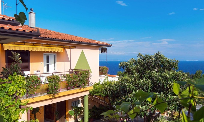 Donji Kraj Apartment | Nice apartment for 4 guests with WIFI, A/C, TV and terrace