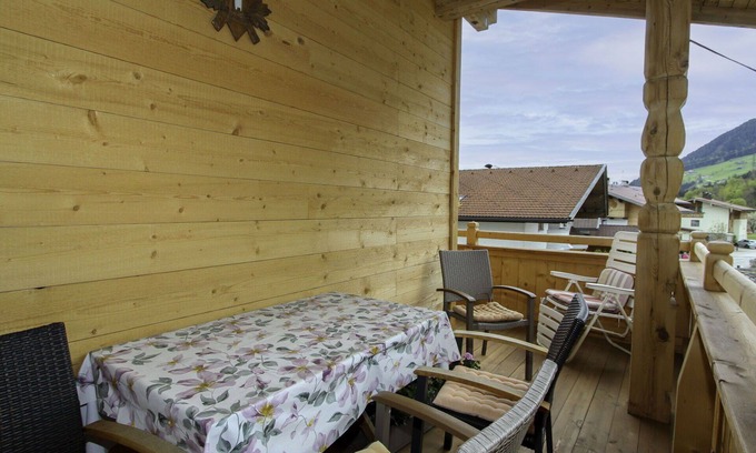 Fuegenberg Apartment | Nice apartment for 4 guests with WIFI, TV, terrace, panoramic view and parking