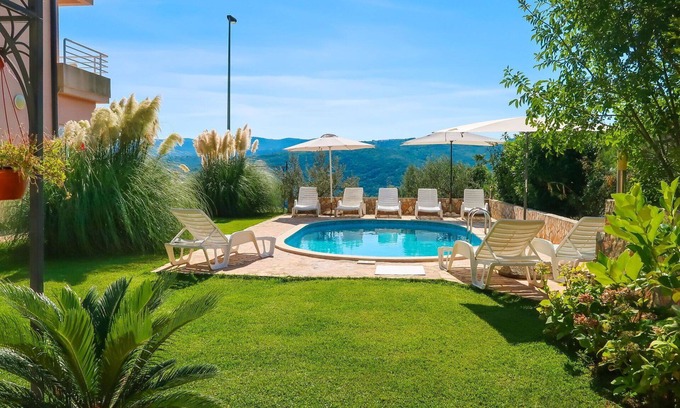 Rabac Apartment | Nice apartment for 4 guests with WIFI, pool, A/C, TV, terrace and pets allowed