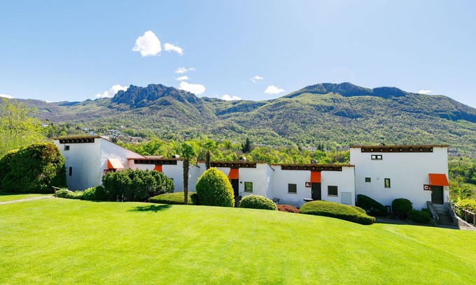 Sonvico Apartment | Nice apartment for 4 people with pool, WIFI, TV, patio and parking
