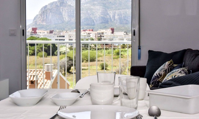 Les Deveses Apartment | Nice apartment for 4 people with WIFI, A/C, TV and parking