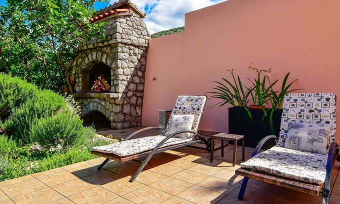 Sibinj Krmpotski Apartment | Nice apartment for 4 people with WIFI, A/C, TV and terrace