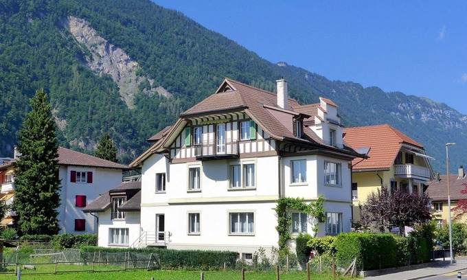 Matten bei Interlaken Apartment | Nice apartment for 5 people with WIFI, TV and patio