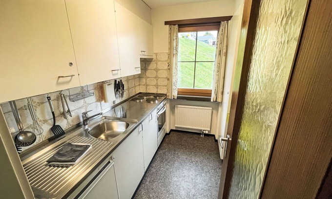 Falera Apartment | Nice apartment for 5 people with pool, WIFI, TV, balcony, pets allowed and panoramic view