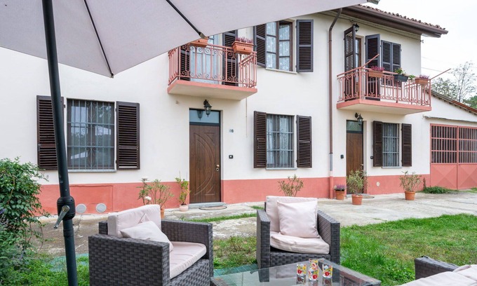 Calliano Apartment | Nice apartment for 6 people with WIFI, patio, pets allowed and panoramic view