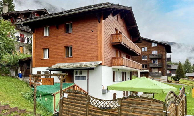 Graechen Apartment | Nice apartment for 6 people with WIFI, TV, balcony and panoramic view