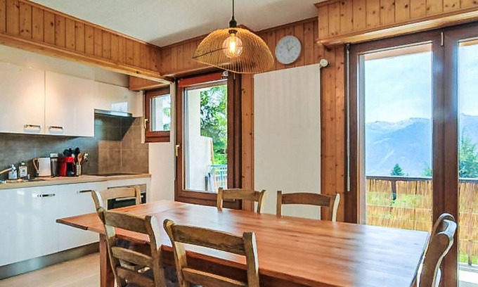 Anzere Apartment | Nice apartment for 7 people with WIFI, TV and balcony