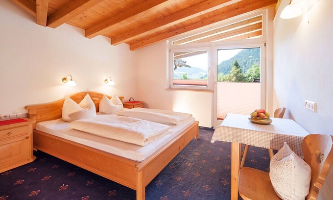 Zillertal Apartment | Nice apartment for 8 people with WIFI, TV and balcony
