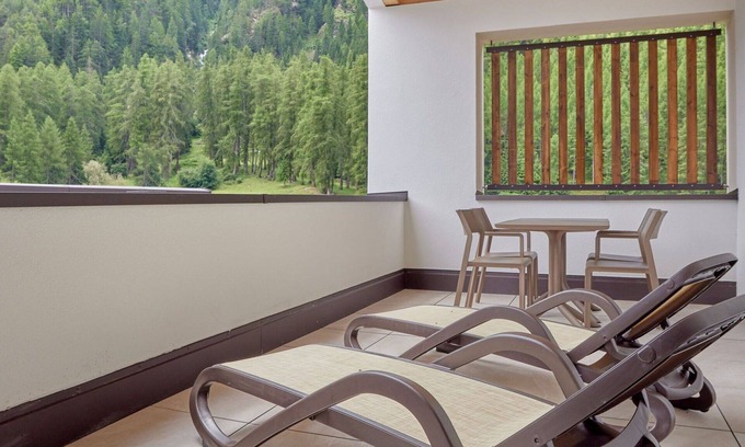 Laengenfeld Apartment | Nice apartment for 8 people with WIFI, TV, terrace and pets allowed
