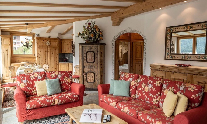 St. Moritz Apartment | Nice apartment for 4 guests with WIFI, TV and terrace