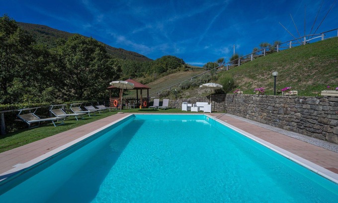 Cutigliano Apartment | Nice apartment for 6 guests with pool, WIFI, TV, veranda and pets allowed