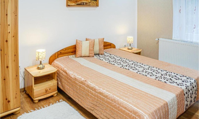 Abrahamhegy Apartment | Nice apartment in Abrahámhegy w/ 2 Bedrooms