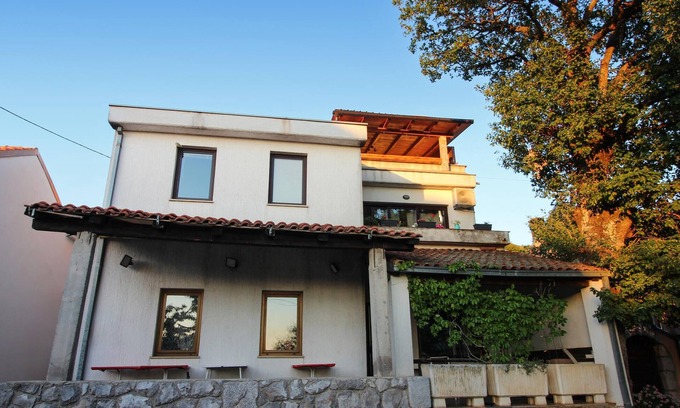 Novi Vinodolski Apartment | Nice apartment in Jakov Polje with WiFi