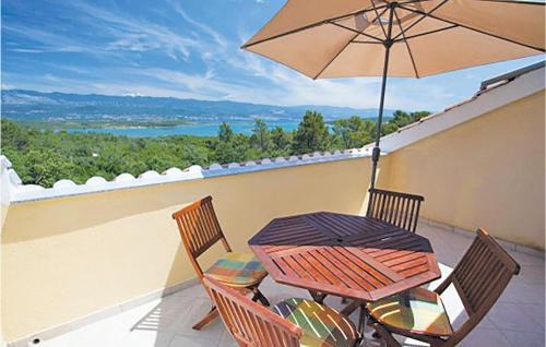 Cizici Apartment | Nice Apartment In Malinska