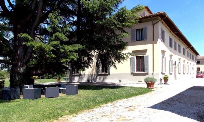 Scarperia e San Piero Villa | Nice apartment in villa for 2 people with WIFI, pool, TV and panoramic view