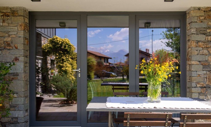 Colico Piano House | Nice apartment in villa for 4 people with WIFI and terrace