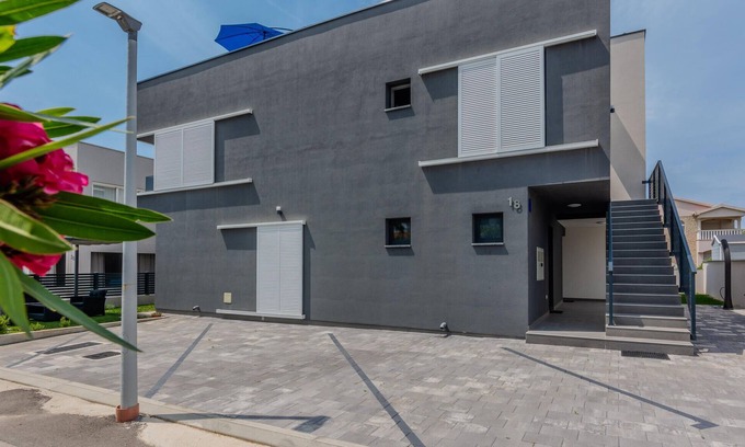 Vir Apartment | Nice apartment in Vir with WiFi