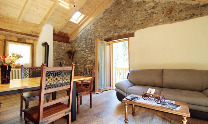Lozzo di Cadore Apartment | Nice apartment for 5 people with WIFI, balcony, pets allowed and panoramic view