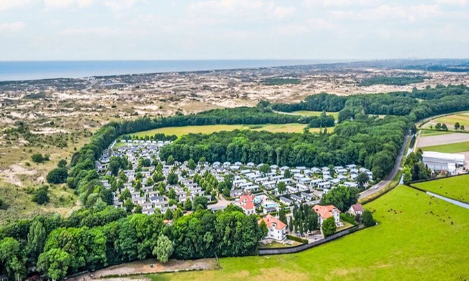 Municipality of Noordwijk House | Nice apartment in villa for 5 people with WIFI, pool, TV and terrace