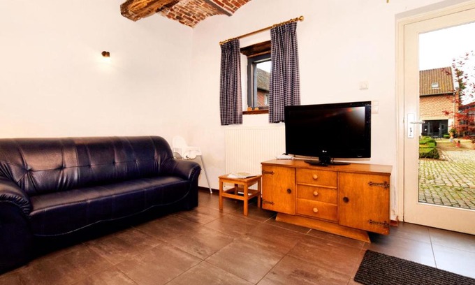 Richelle House | Nice apartments in a monumental square farm