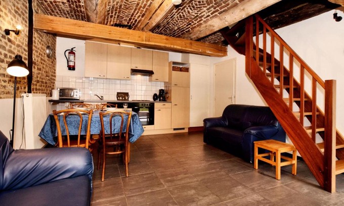 Richelle House | Nice apartments in a monumental square farm