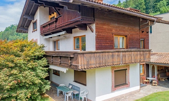 Hopfgarten Markt Apartment | Nice group accommodation, 1.3 km to the ski lift