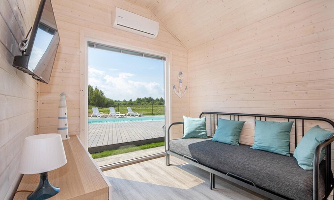 Dabki House | Nice home in Bobolin with WiFi
