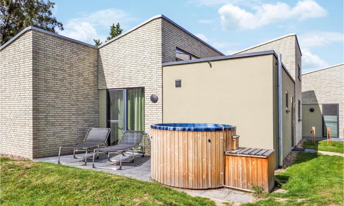 Lembruch House | Nice Home In Lembruchdümmer See