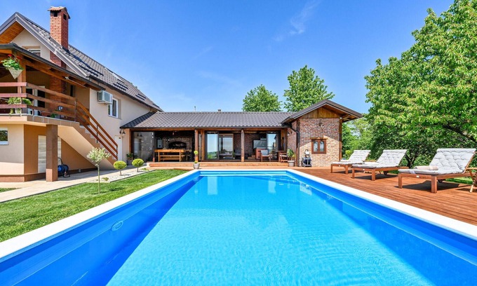 Kapela House | Nice home in Nova Diklenica with sauna