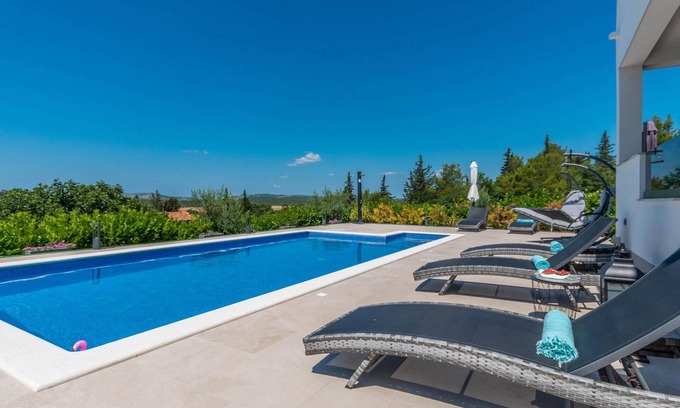 Velim House | Nice home in Stankovci