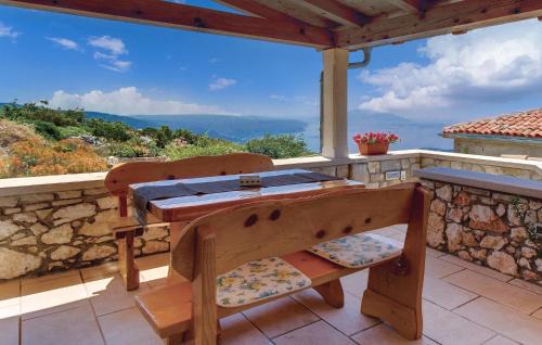 Cres House | Nice Home In Vidovici With Wifi
